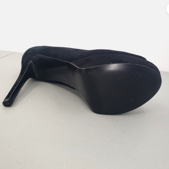 Guess CACEI Pump Womens 9.5M Black Suede Stiletto Slip On High Heels Peep Toe - Picture 6 of 16